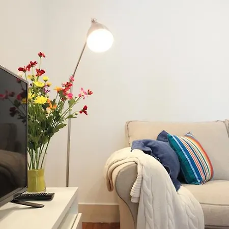 With Terrace In Apartman Lisboa